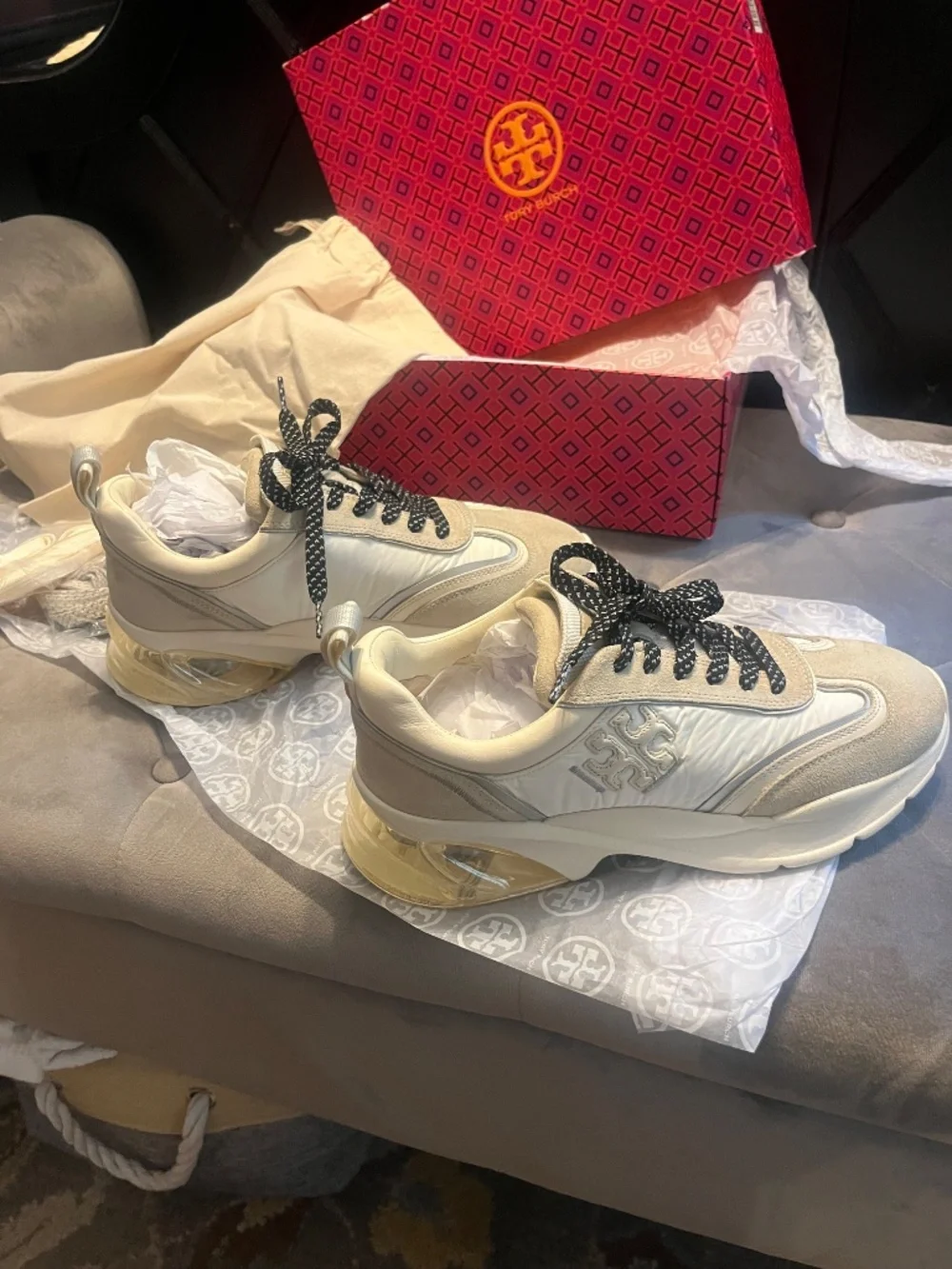 TORY BURCH WOMEN’s SNEAKER SIZE 10.5